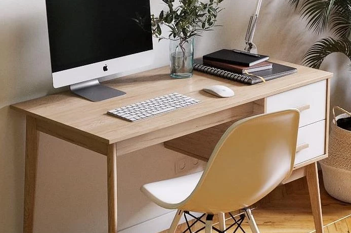 Стол письменный Калгари с тумбой Стол письменный Калгари с тумбой