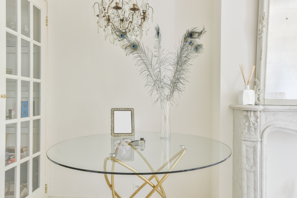 Стеклянный стол Стеклянный стол